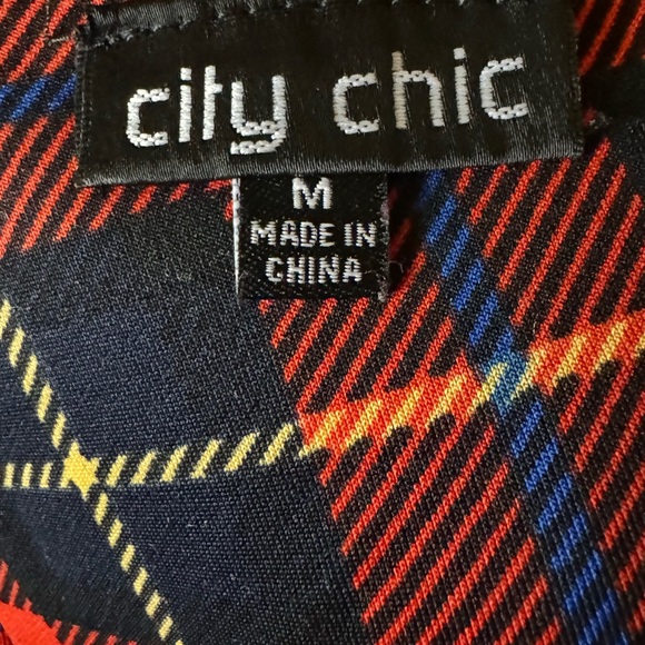 City Chic Plaid Stretchy Pencil Skirt. Knee Length. Size M/16, Red/Multi Plaid - Picture 6 of 8